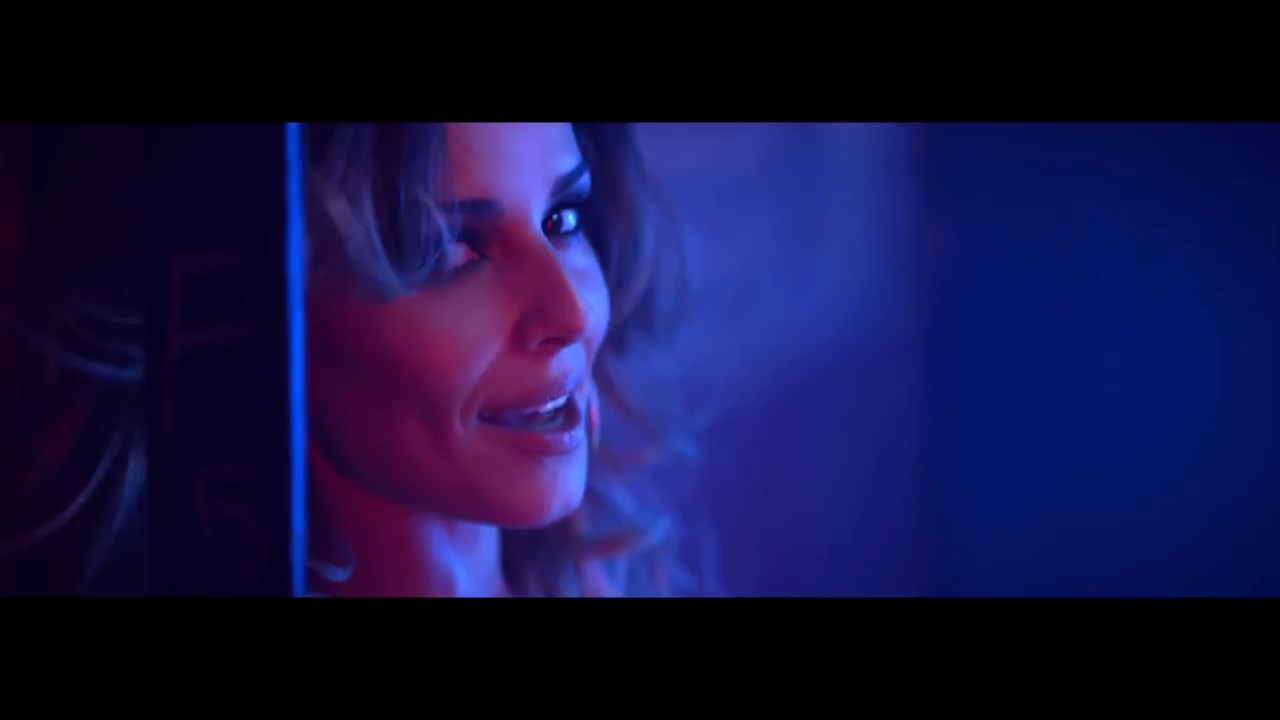Cheryl_-_Crazy_Stupid_Love_ft__Tinie_Tempah_mp4_snapshot_01_00_5B2016_05_06_20_10_545D.jpg