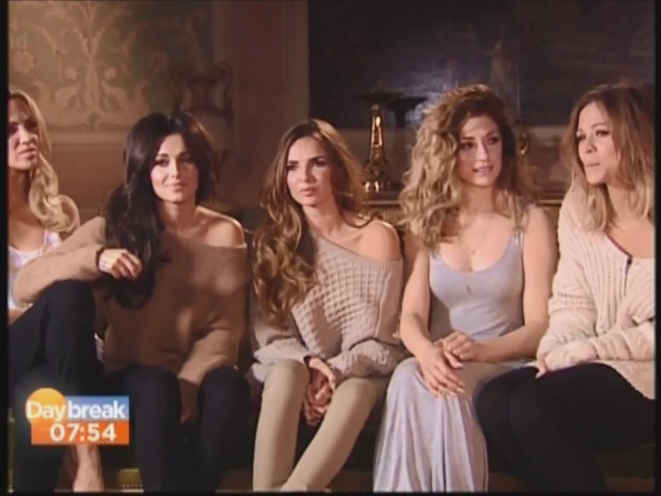 Girls_Aloud_-_Beautiful_Cause_You_Love_Me_28Behind_The_Scenes___Interview_On_Daybreak29_mp40064.jpg