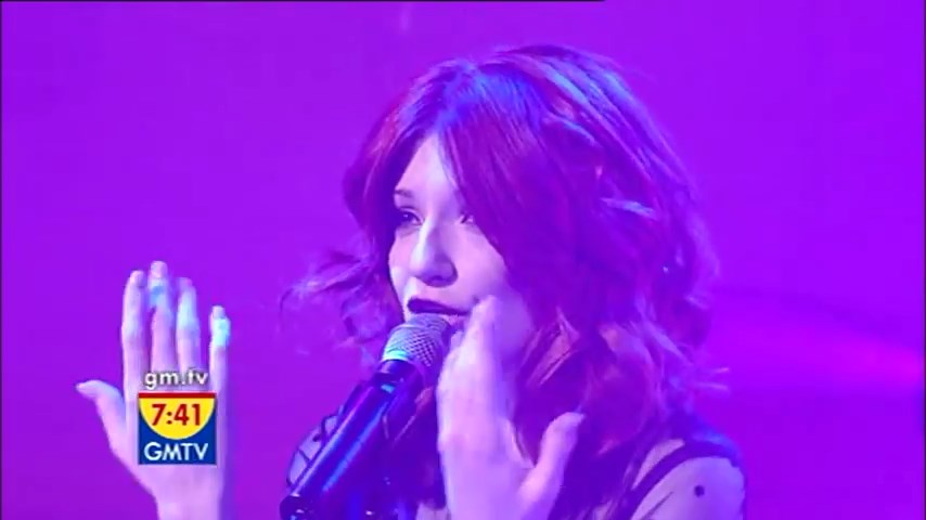 Girls_Aloud_-_The_Promise_First_Performance_5BGMTV_-_27_10_20085D_mp4_snapshot_02_21_5B2016_05_06_11_25_025D.jpg