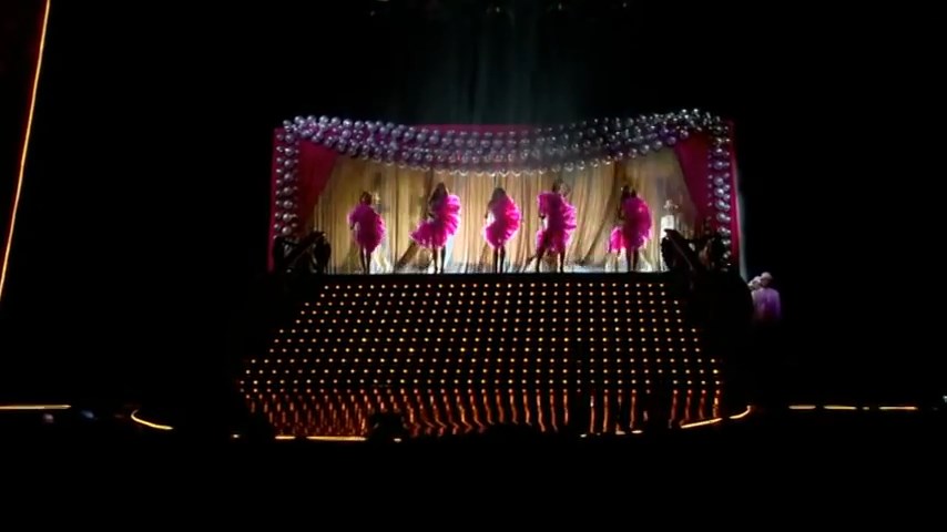 Girls_Aloud_-_The_Promise_28Live_at_The_BRIT_Awards2C_200929_mp4_snapshot_00_17_5B2016_05_06_11_45_525D.jpg