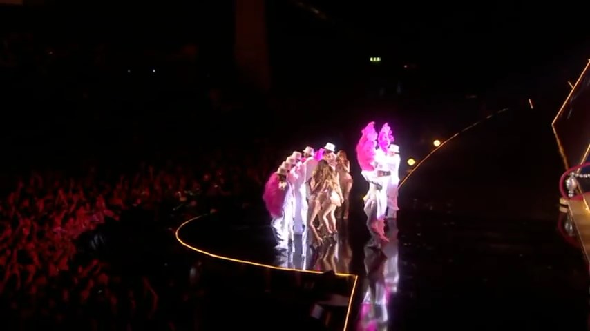 Girls_Aloud_-_The_Promise_28Live_at_The_BRIT_Awards2C_200929_mp4_snapshot_03_20_5B2016_05_06_11_54_085D.jpg