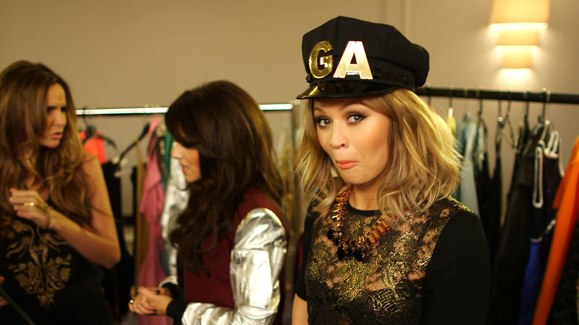TEN_YEARS_OF_GIRLS_ALOUD_08.jpg
