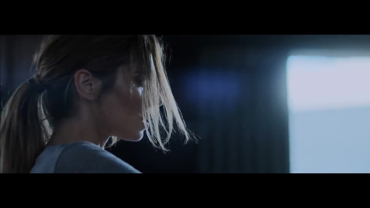 Cheryl___Beats_present__Fight_On__from_the_new_album_Only_Human_-_Beats_by_Dre_mp4_snapshot_01_07_5B2016_05_06_14_10_135D.jpg